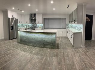 10108 Oak Park Ave, Northridge, CA 91325