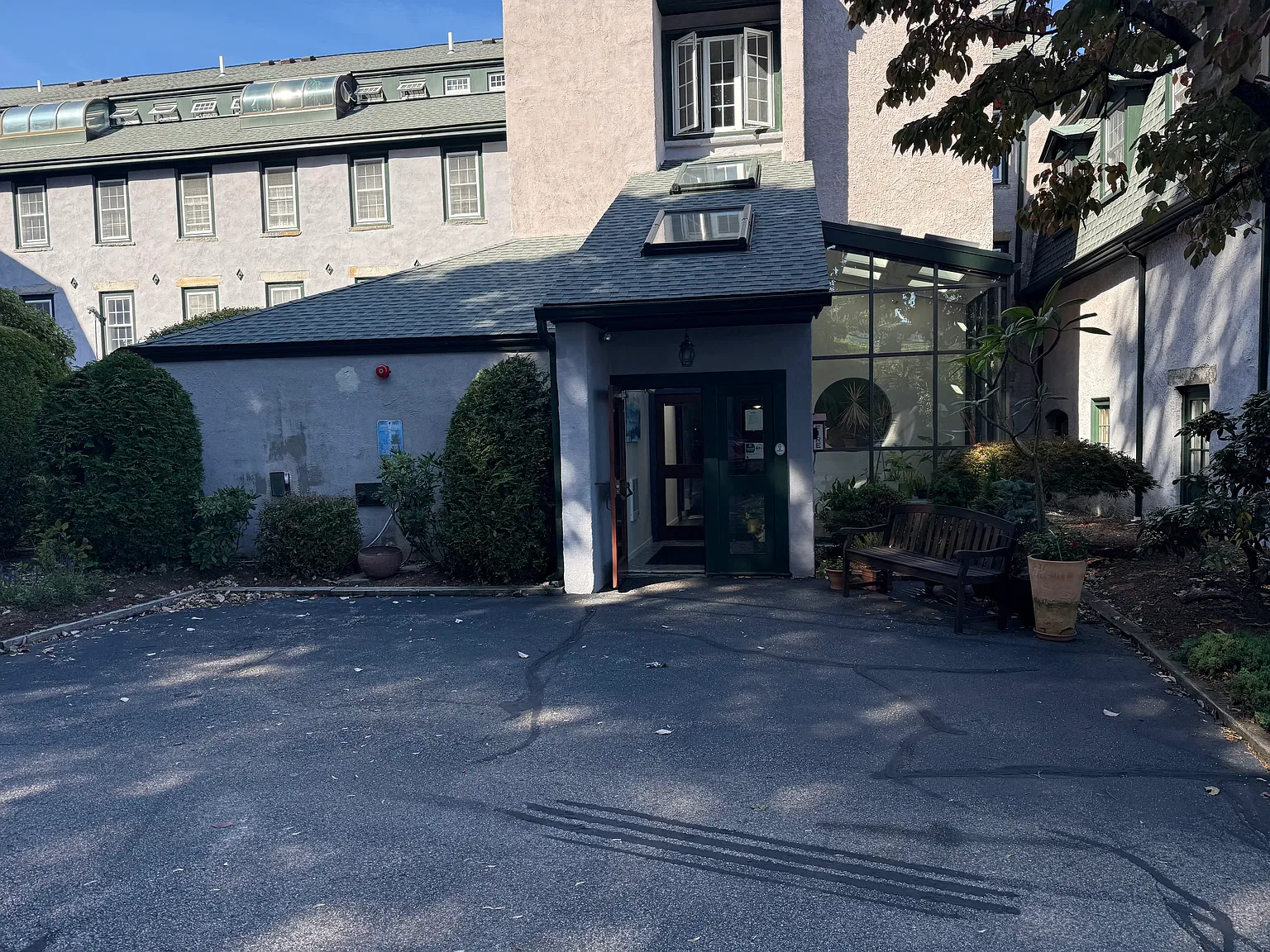 2 bed, 1178 sqft, $2,750 — Photo 2