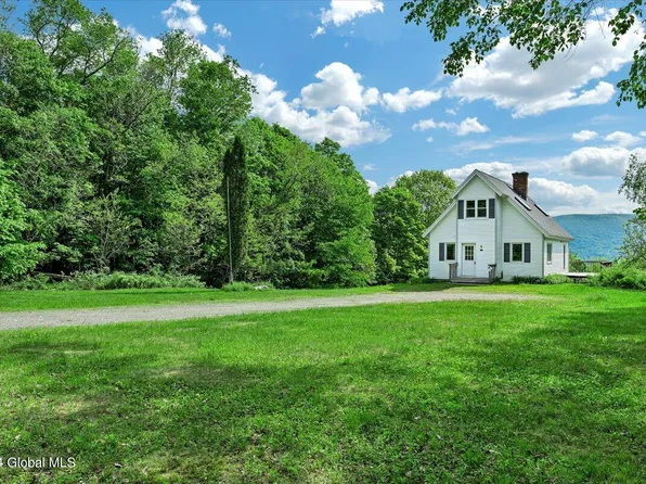 326 Moore Hill Road, Stephentown, NY 12168