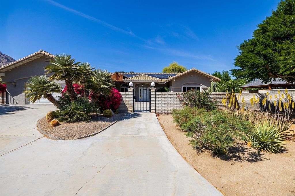 1652 De Anza Dr