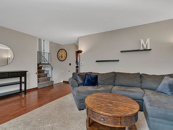 3rd image of 23800 W Essex Dr
