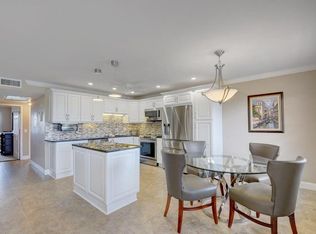 4028 Newcastle Dr #4028-B, Boca Raton, FL 33434