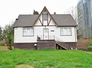 10024 Whalley Blvd, Surrey, BC V3T 4E9