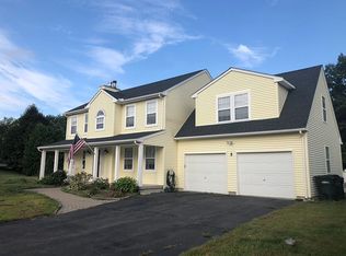 5 Brook Pasture Ln, Granby, CT 06035