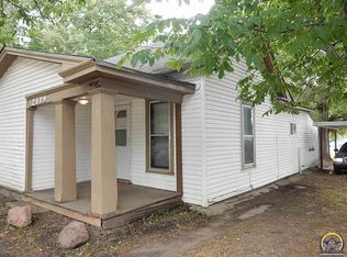 2439 SW 1st St, Topeka, KS 66606