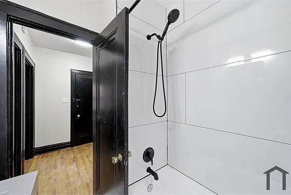 5055 Lindenwood Ave — Photo 12