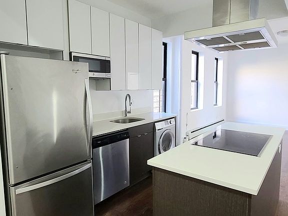 2nd image of 69 Pinehurst Ave #5G