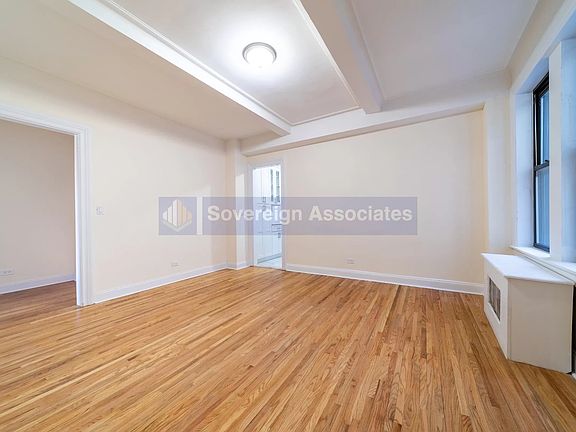 3rd image of 130 E 94th St APT 8A