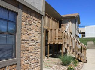 6338 Caenen Lake Rd APT H, Shawnee Mission, KS 66216