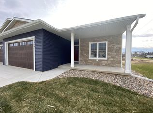 1954 Prairie Pl, Holmen, WI 54636