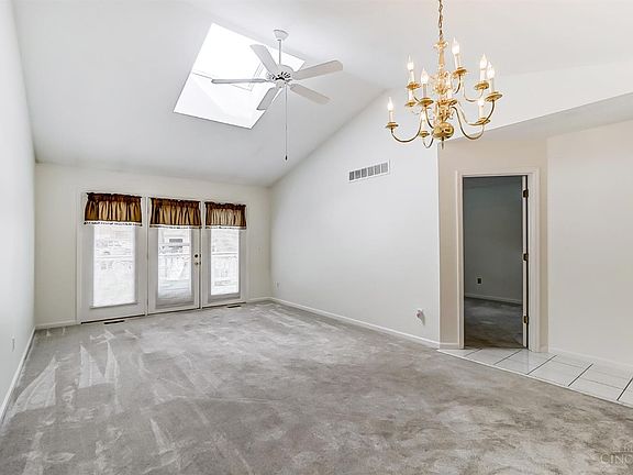 4th image of 5042 Bristol Ct