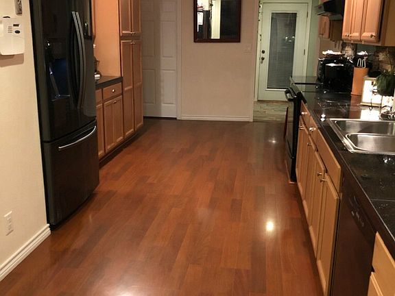 3rd image of 561 Columbia Road 25