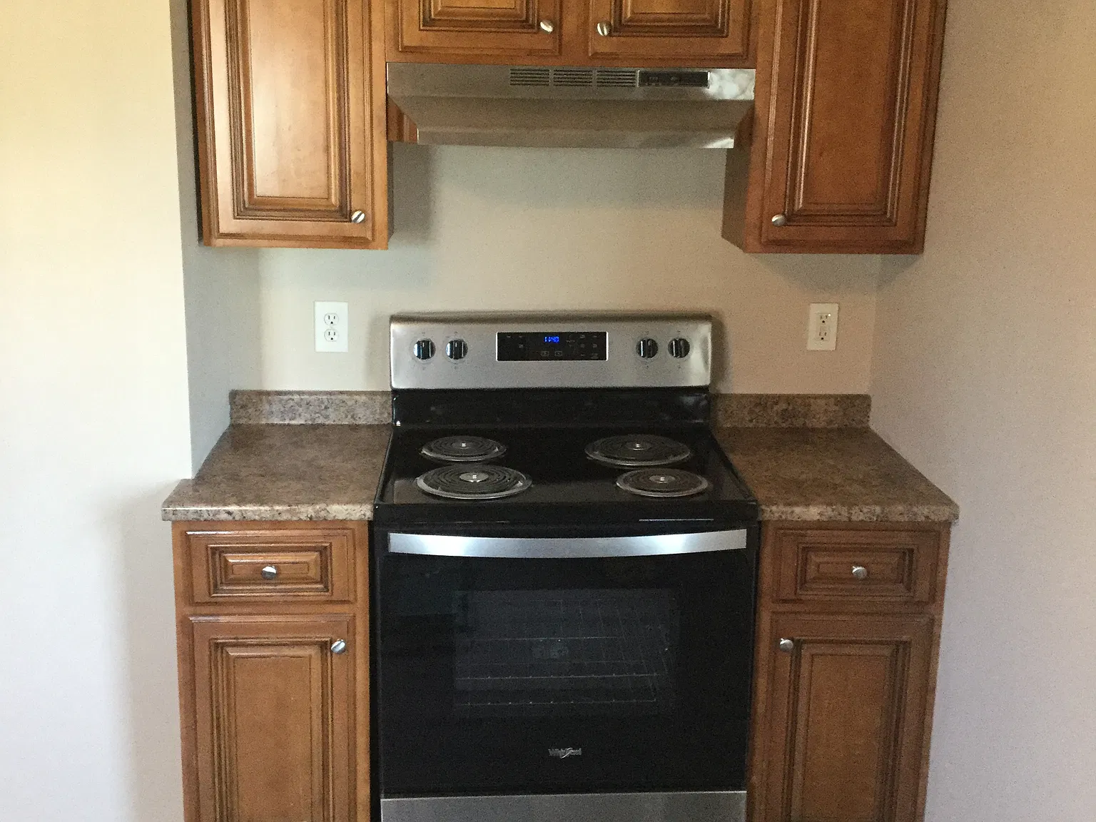 2 bed, 1100 sqft, $1,800 — Photo 3
