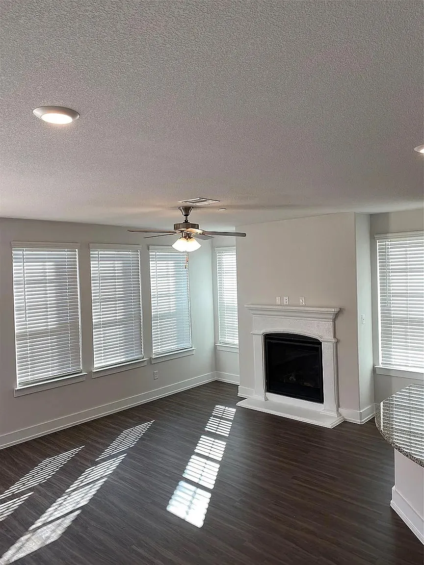 Building Photo - 2408 Magalia Ln