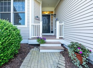 38 Grey Hawk Dr #653, Mashpee, MA 02649