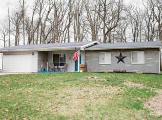 702 Mohawk Dr, Angola, IN 46703