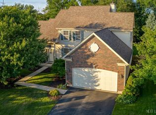 1949 Pinnacle Dr, Aurora, IL 60502