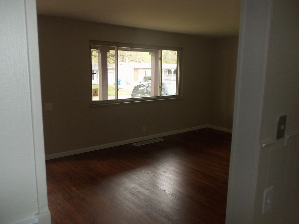 1st image of 10285 Dacey Dr