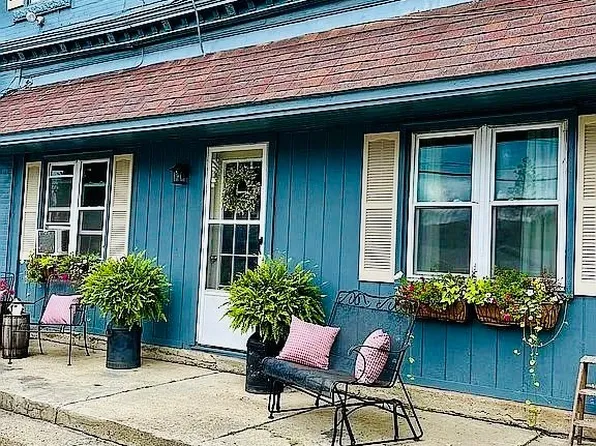 2117 Main St APT 1, Cazenovia, NY 13035