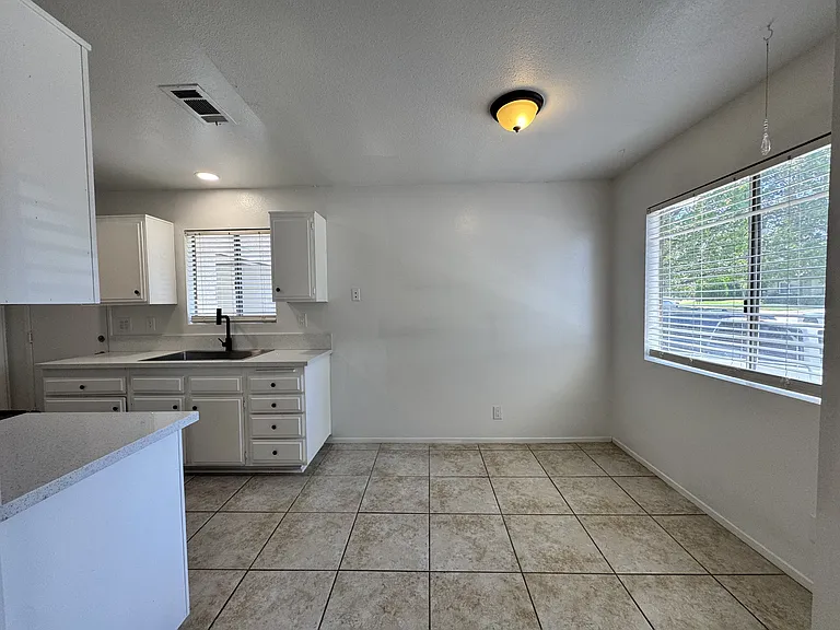 42030 Thornbush Ave — Photo 3