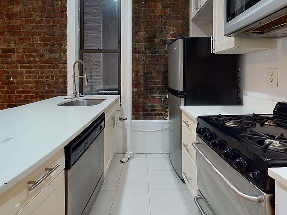 4th image of 345 E 65th St #1B1
