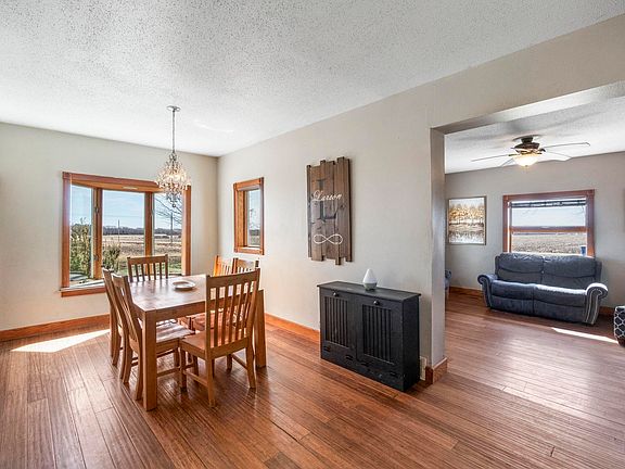 4th image of 3285 310th St