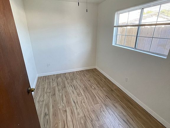 4th image of 1822 Kearney Ave #1822