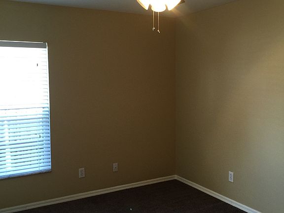 3rd image of 2612 Allwood Ave