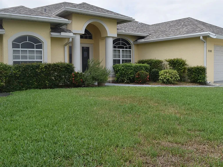 2232 SW Savage Blvd — Photo 2