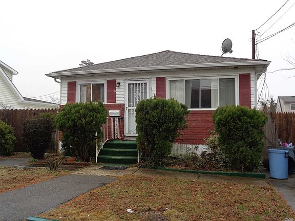 2nd image of 8 Campion St