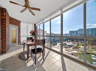 19360 Magnolia Grove Sq UNIT 412, Leesburg, VA