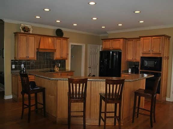 3rd image of 3071 Twisted Oak Dr