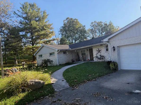 5885 W Alexandria Rd, Middletown, OH 45042