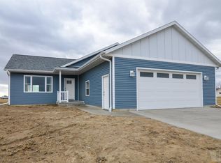 118 S Diamond Dr, Montezuma, IA 50171