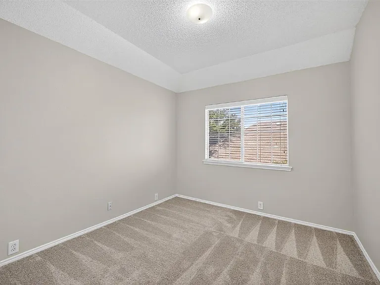 4729 Bull Run Dr — Photo 28