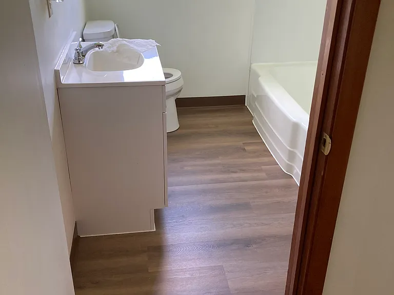 400 Merwin Rd — Photo 8