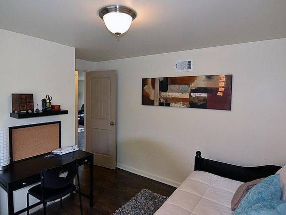 5th image of 2300 E 29th Ave