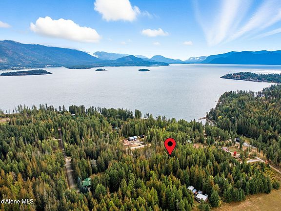 2nd image of 113 Martin Bay Loop