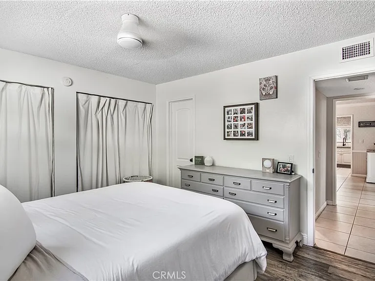 742 Sherwood St — Photo 13