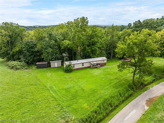 4th image of 43238 Sugartree Cranesnest Rd