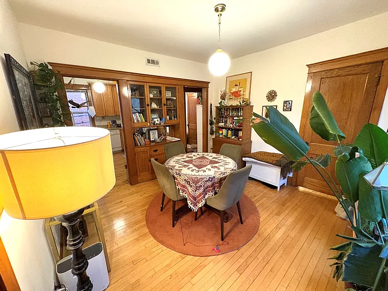 3810 N Greenview Ave #2 — Photo 11