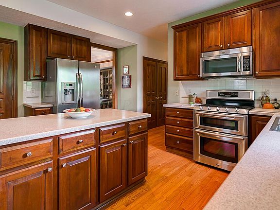 4th image of 1314 Weisner Pl