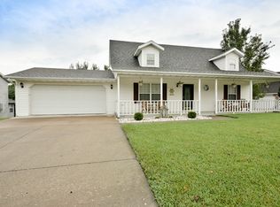 1104 Meadows Pl, Jefferson City, MO 65101