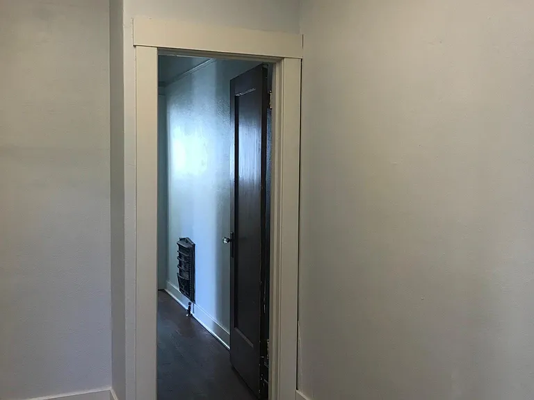 248 E University Blvd — Photo 16