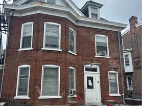 115 S 14th St