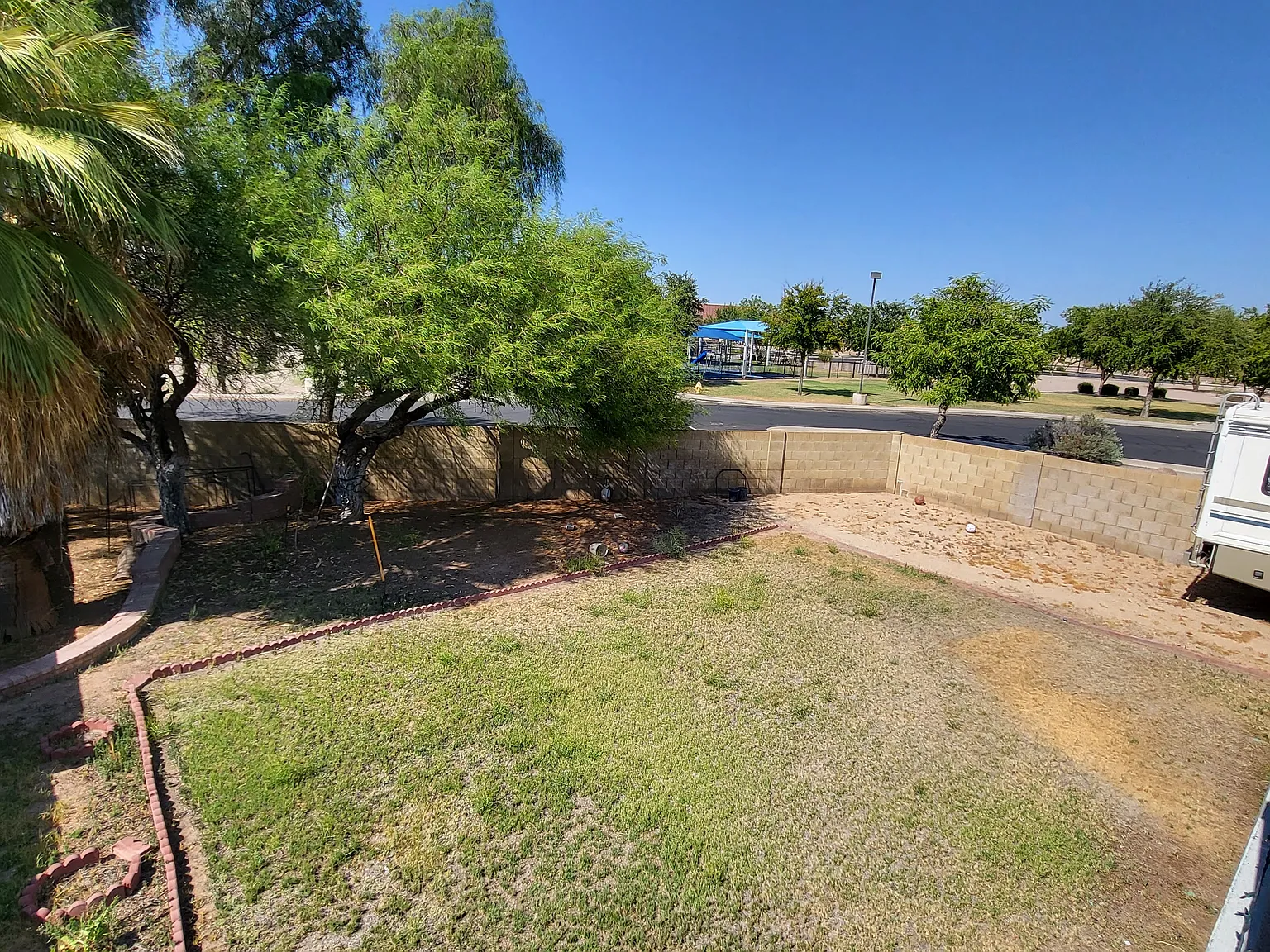 4 bed, 1757 sqft, $2,300 — Photo 4