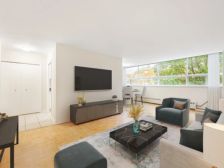 48 Grenoble Dr — Photo 3