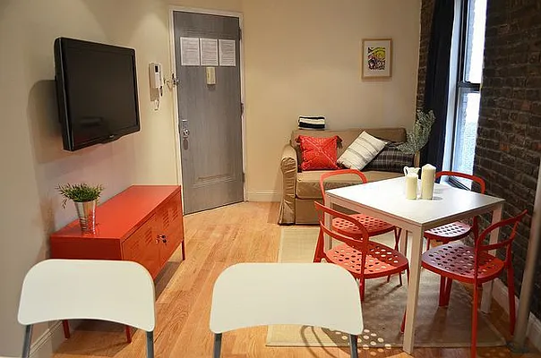 Rented by Voro New York | media 15