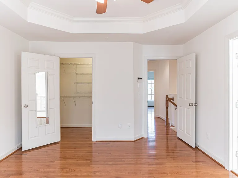 908 W Glebe Rd — Photo 20