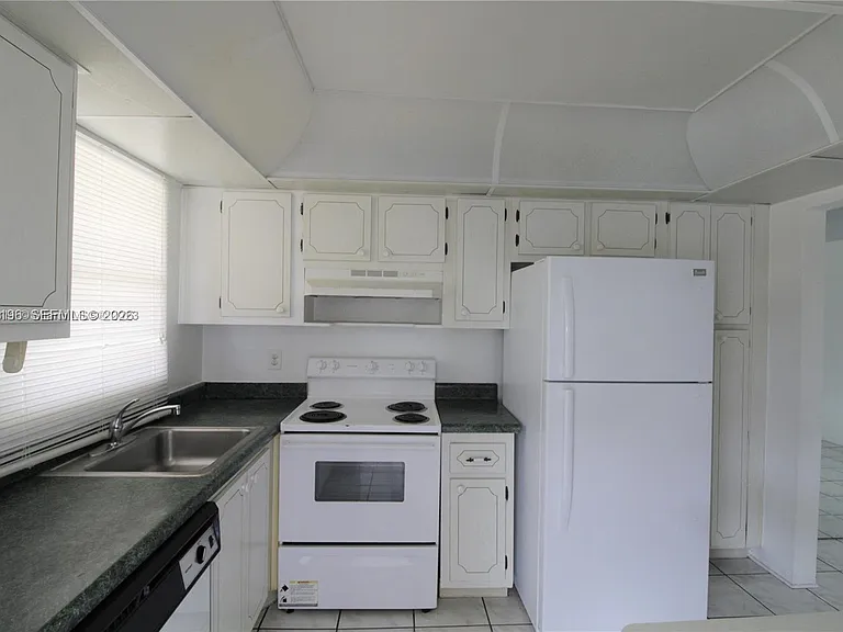 580 Egret Dr #302 — Photo 27